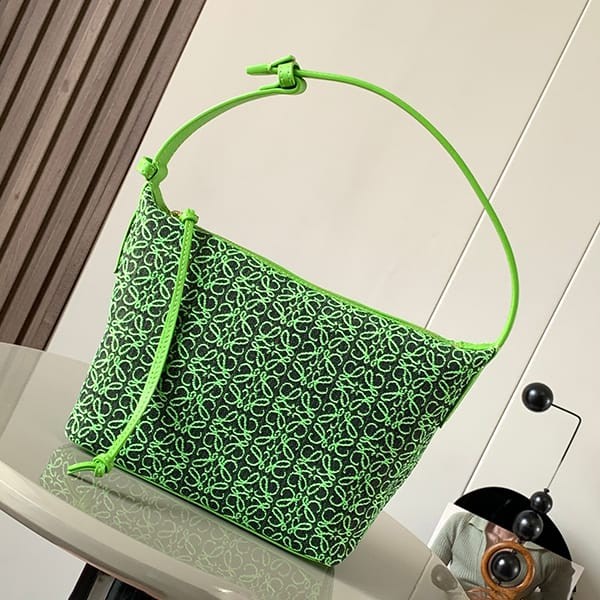 Free shipping Loewe replica Anagram Cuby bag 2 sizes lon08065 Free shipping Loewe replica Anagram Cuby bag 2 sizes lon08065