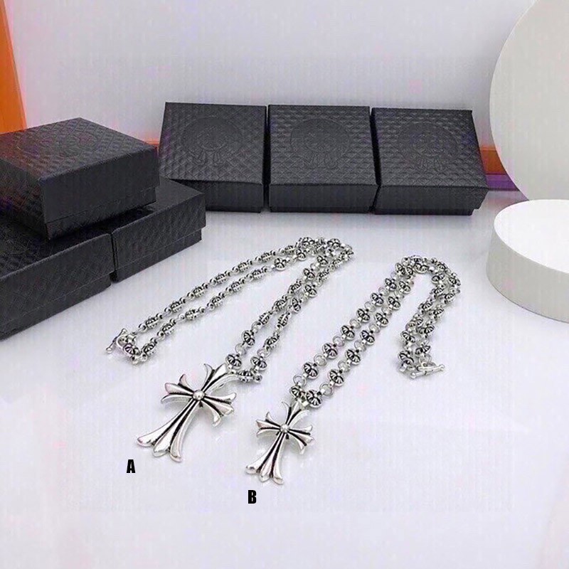Love at first sight? Chrome Hearts Necklace Replica Small CH Cross Veil 24" Paper Chain Kuo68606