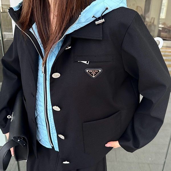 Extremely hard to find? Prada fake two-piece hooded jacket puc67723