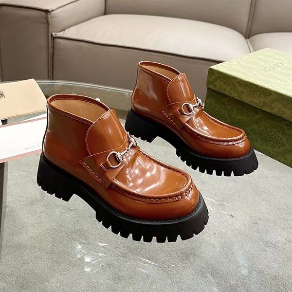 Gucci Replica Embellished Leather Loafers gul49509