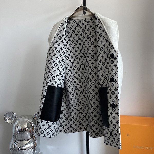 ★Safe shipping with tracking Louis Vuitton double-face shirt fake jacket vue03843