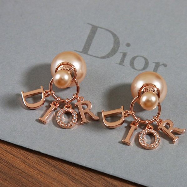 Stylish and cute Dior Tribales earrings replica dem10820
