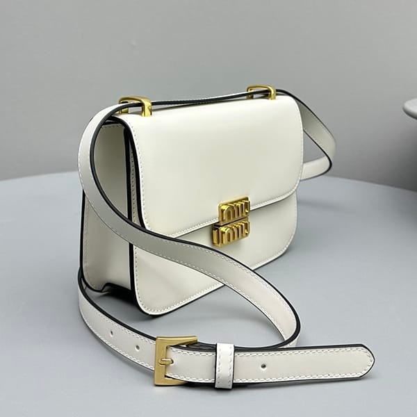 ★Safe and secure shipping with tracking Miu Miu leather shoulder bag replica myr51170