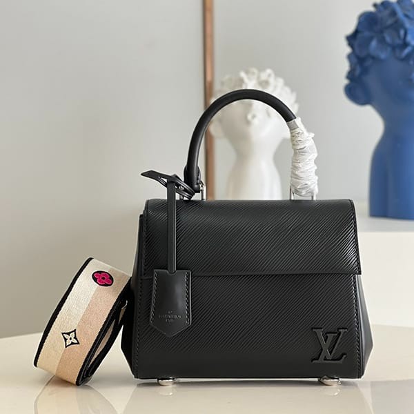 The hottest topic! Louis Vuitton Cluny Mini Handbag Replica 2WAY vuk26508 The hottest topic! Louis Vuitton Cluny Mini Handbag Replica 2WAY vuk26508