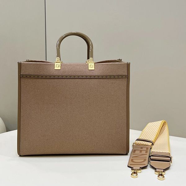 Stylish? Fendi Sunshine Medium Tote Bag Fake Logo Leather feg63520