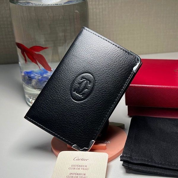 Classic Cartier Must de Cartier key case kax31006