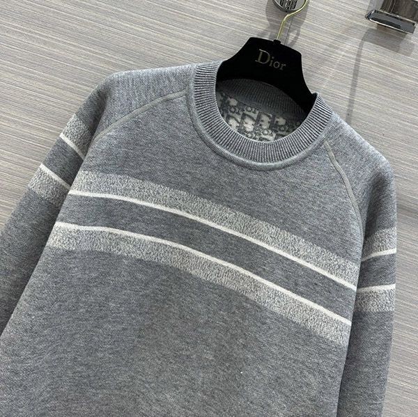 Attention ★ Dior reversible logo knit fake del33756