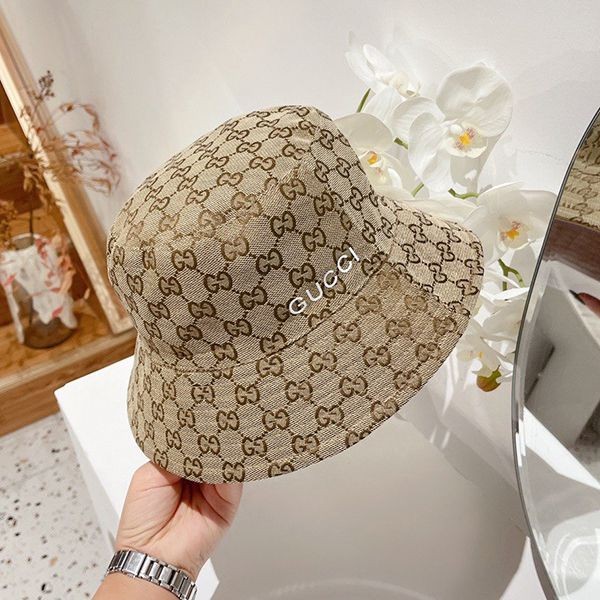 Sure to sell out: Gucci reversible GG replica horsebit bucket hat gua96968