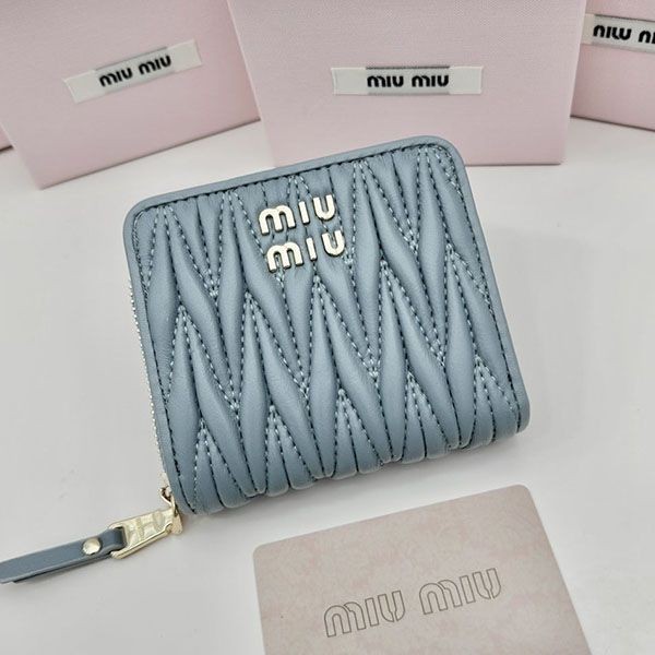 Very popular: Miu Miu ivory nappa wallet replica myo88736