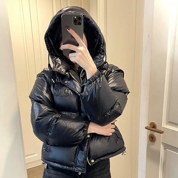 Express delivery Celine replica Triomphe cropped down jacket Cen41836 Express delivery Celine replica Triomphe cropped down jacket Cen41836