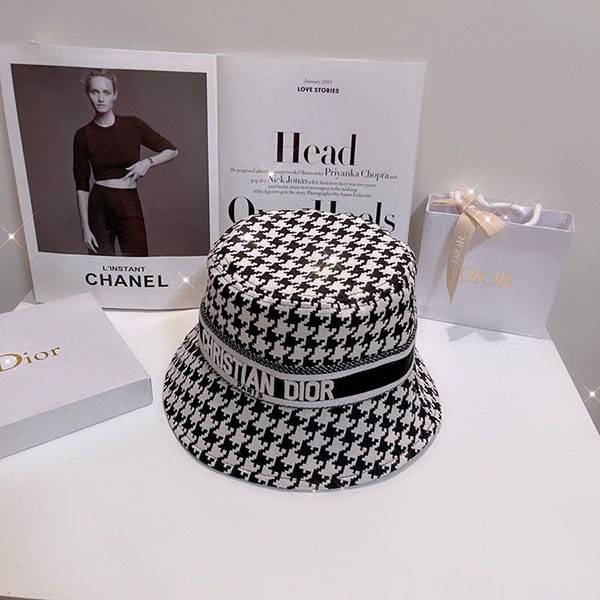 Not available in Japan Dior 30MONTAIGNE Houndstooth Replica Logo Hat det84868