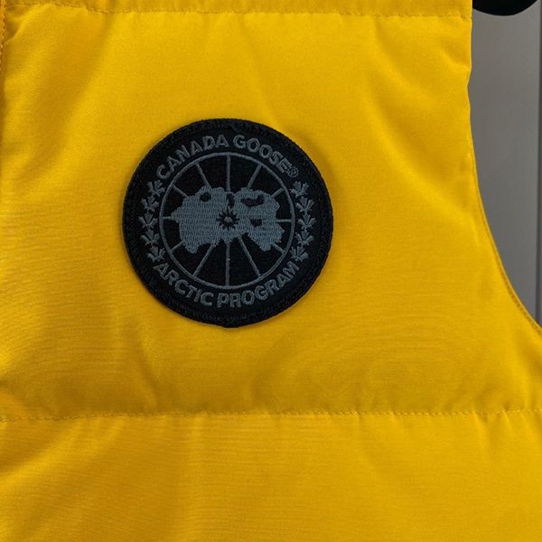 Classic and popular Canada Goose replica Freestyle vest down logo Cae56789