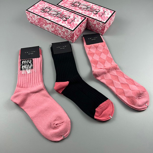 Miu Miu socks replica, three pairs of cotton with logo myl48733