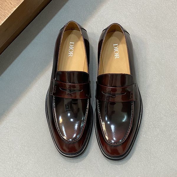 Stylish and easy to use [Dior] CARLO Loafers Replica Black dei95004