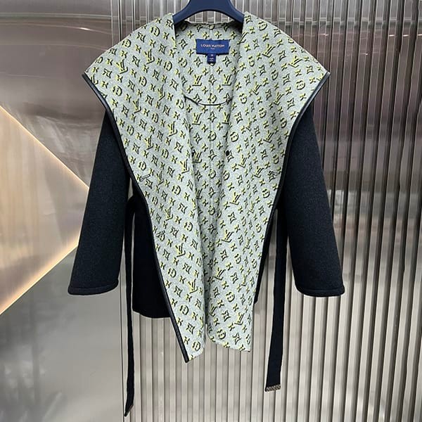 ★Safe shipping with tracking Louis Vuitton replica double-breasted wrap coat 1ABQNB ★Safe shipping with tracking Louis Vuitton replica double-breasted wrap coat 1ABQNB