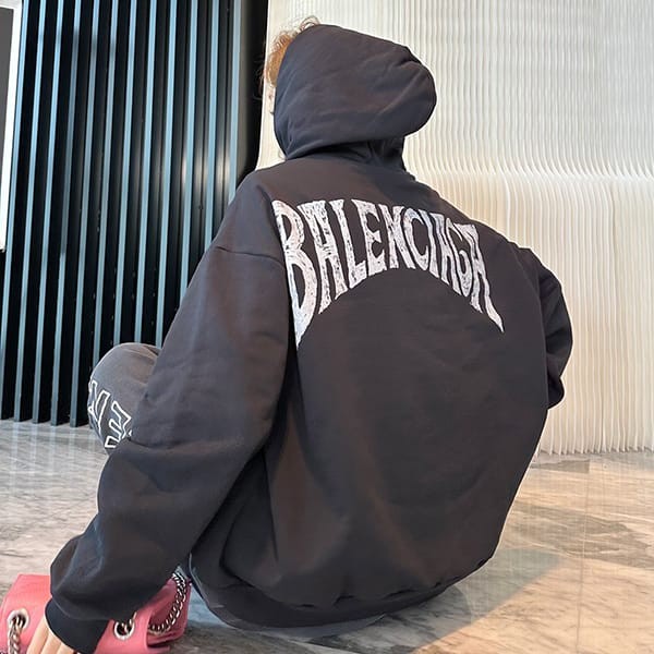 Balenciaga Logo Tab Cotton Jersey Hoodie with Tracking Replica baf81393 Balenciaga Logo Tab Cotton Jersey Hoodie with Tracking Replica baf81393