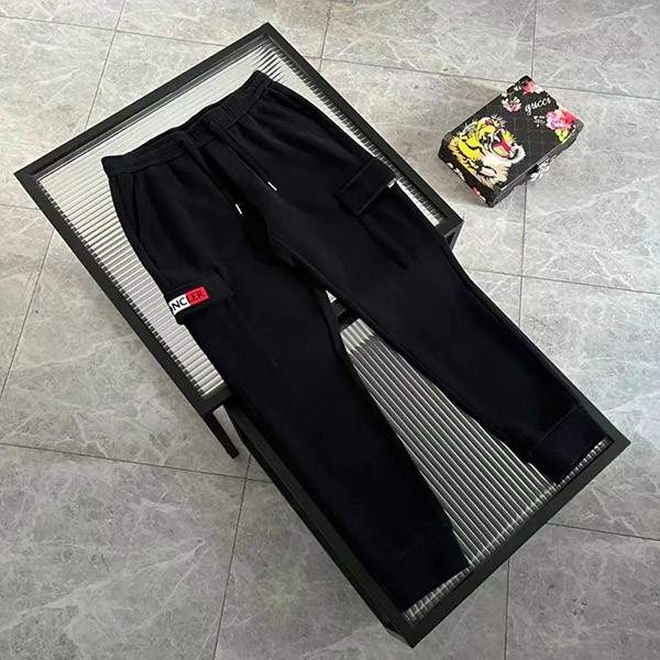 Free shipping Moncler men's sweatpants replica mow98858 Free shipping Moncler men's sweatpants replica mow98858