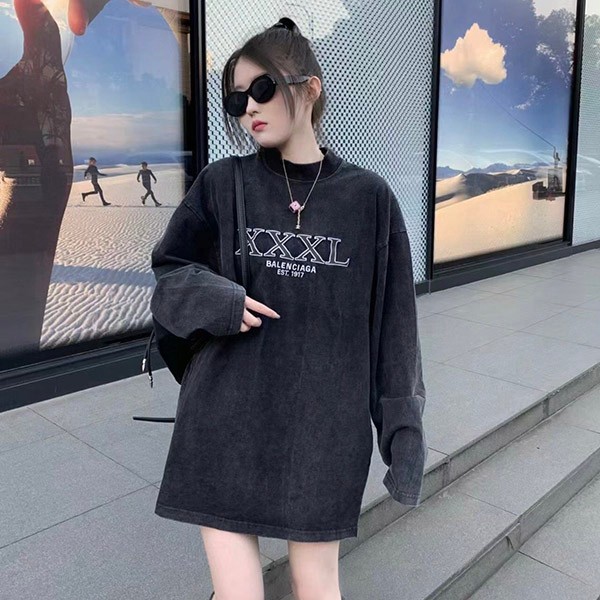 Balenciaga Replica XXXL Logo Stitched Oversized Long Sleeve T-Shirt bah46927 Balenciaga Replica XXXL Logo Stitched Oversized Long Sleeve T-Shirt bah46927