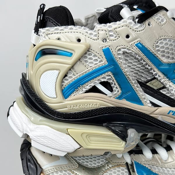 The latest and fashionable Balenciaga mesh and nylon runner sneakers, fake 677403W3RB39891