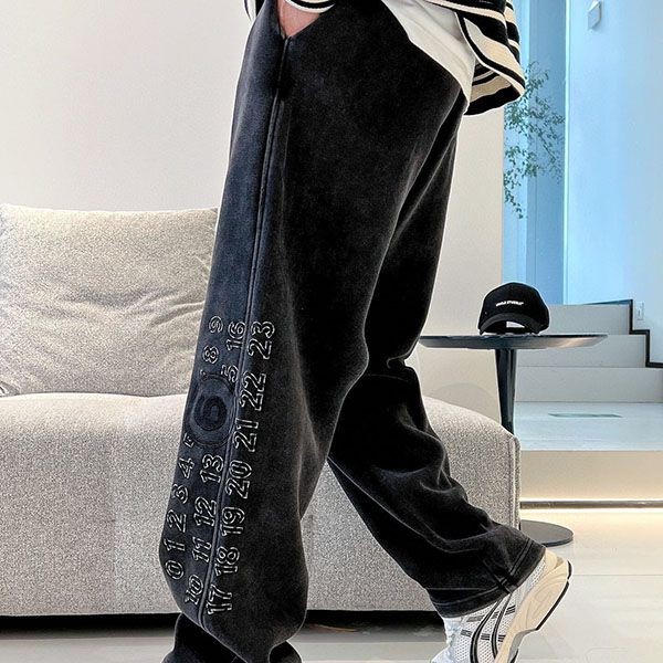 Hard to find fake MM6 jogging pants Man08176