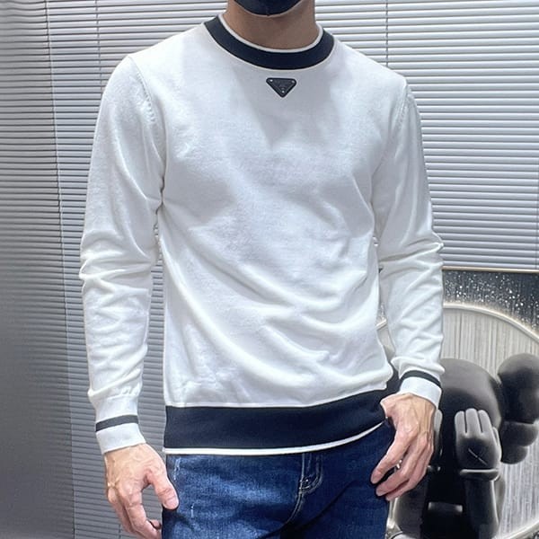 Latest and stylish Prada superfine wool crew neck sweater replica 2 colors put96397