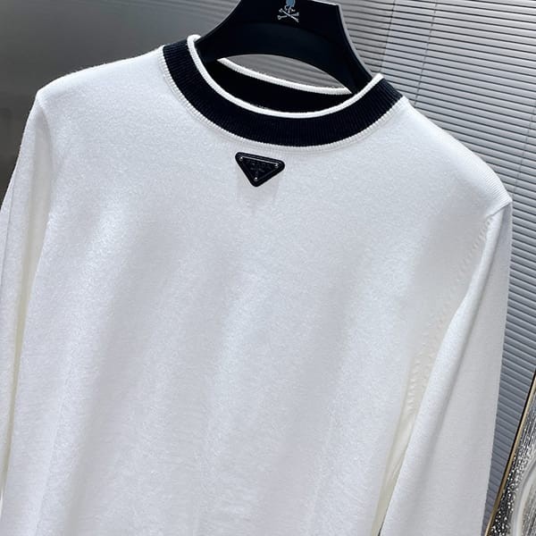 Latest and stylish Prada superfine wool crew neck sweater replica 2 colors put96397