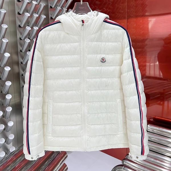 No. 1 in total sales! Moncler fake Arroux short down jacket moi32469 No. 1 in total sales! Moncler fake Arroux short down jacket moi32469