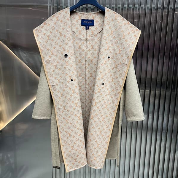 [Very versatile] Louis Vuitton replica 3D Monogram Double Breasted Wrap Coat vuy92767