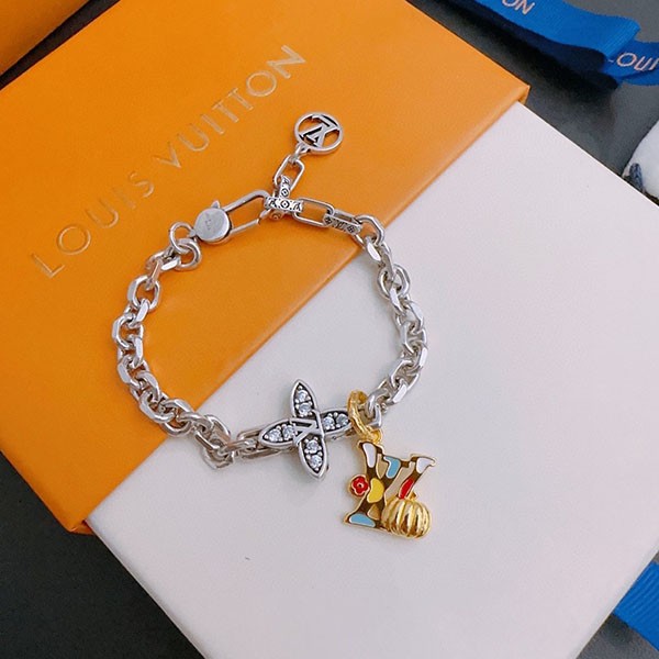 Louis Vuitton Chain Bracelet Replica vux45635 Louis Vuitton Chain Bracelet Replica vux45635