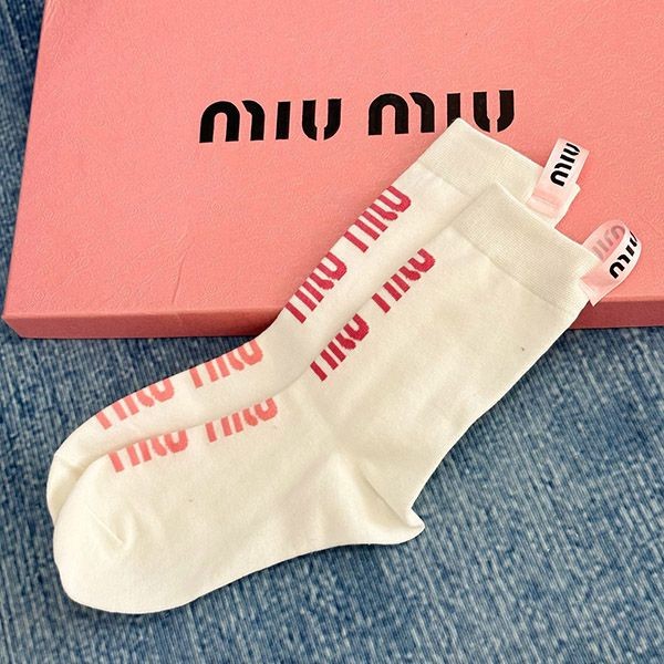 Nice Miu Miu replica logo cotton socks myf17068