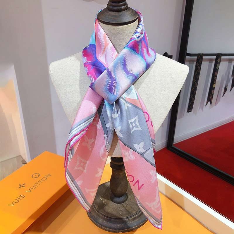 21AW New Arrivals Popular Louis Vuitton Silk Stole Replica M76907 21AW New Arrivals Popular Louis Vuitton Silk Stole Replica M76907