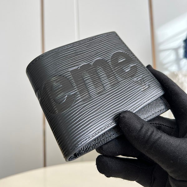 [Popular item] Louis Vuitton Supreme collaboration fake M67718 Portefeuille Slender bi-fold wallet black men's