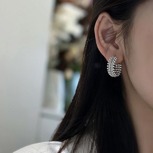 ★Japan!! Popular! Cartier pair earrings replica crash kar70458