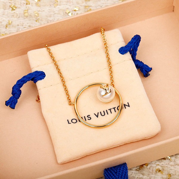 Louis Vuitton Replica Necklace? LV Eclipse Pearl M01239