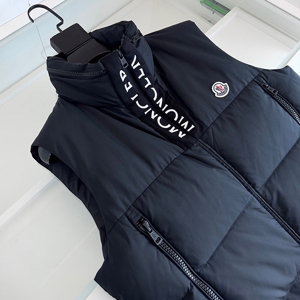 Moncler Tibb Gilet Down Vest Replica mog10204