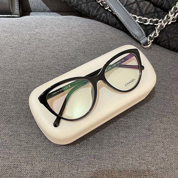 Nice Chanel chain frame sunglasses shk41333