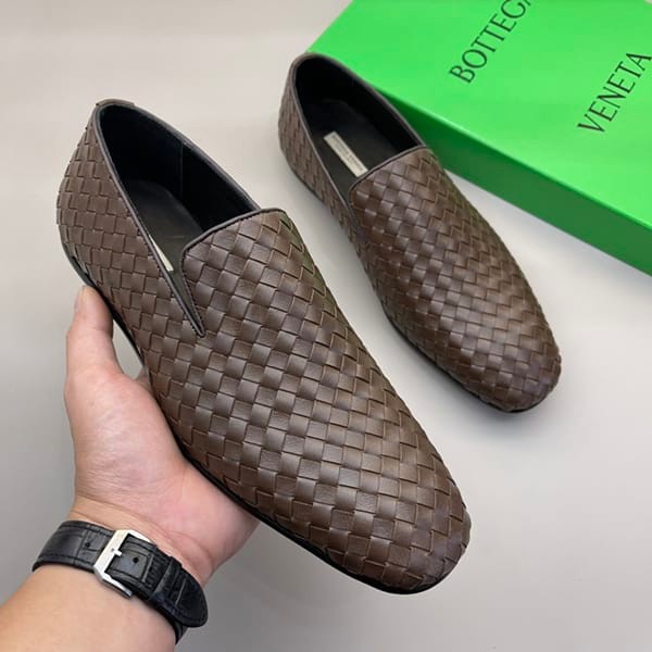 Competitive Bottega Veneta Intrecciato Leather Slippers Replica 730275V2ED02624