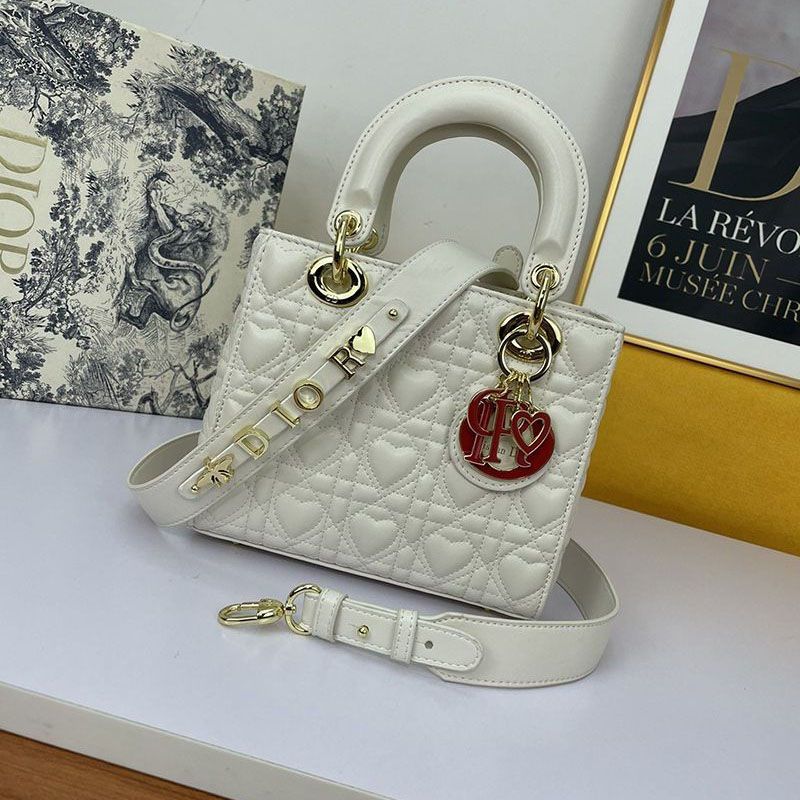 21aw new my ABC Dior Lady Dior bag fake lambskin m0538ongh_m030 21aw new my ABC Dior Lady Dior bag fake lambskin m0538ongh_m030