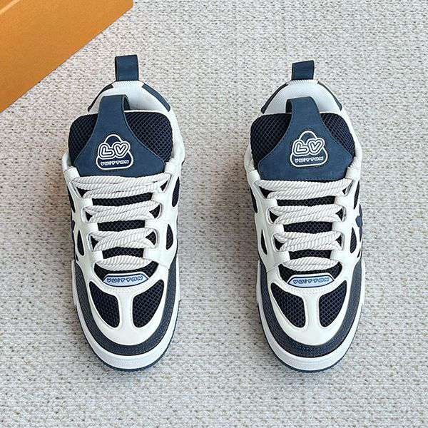 Super popular Louis Vuitton men's LV skate line sneakers replica vuu44432 Super popular Louis Vuitton men's LV skate line sneakers replica vuu44432
