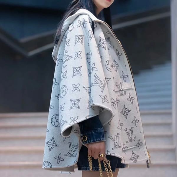 Louis Vuitton Zip-up Cape Coat Replica Sold Out vuu01960