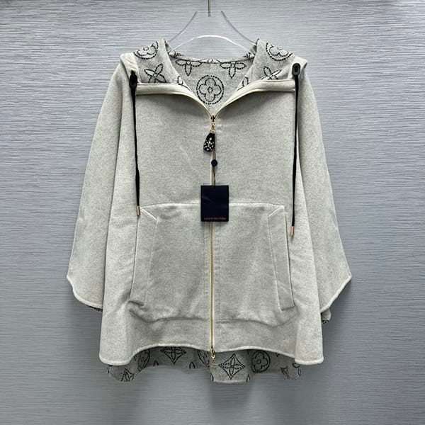 Louis Vuitton Zip-up Cape Coat Replica Sold Out vuu01960