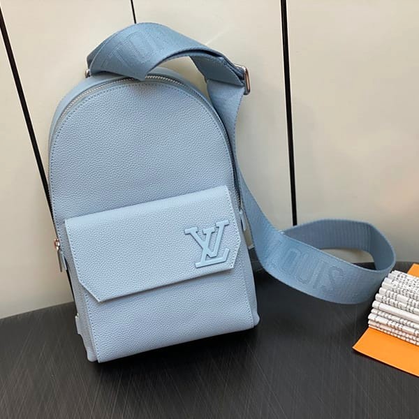 Very popular! Louis Vuitton replica pilot sling bag vun65345 Very popular! Louis Vuitton replica pilot sling bag vun65345