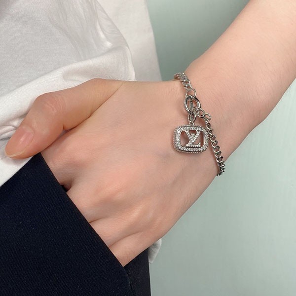 Louis Vuitton Men's Chain Bracelet Replica LV vut30655