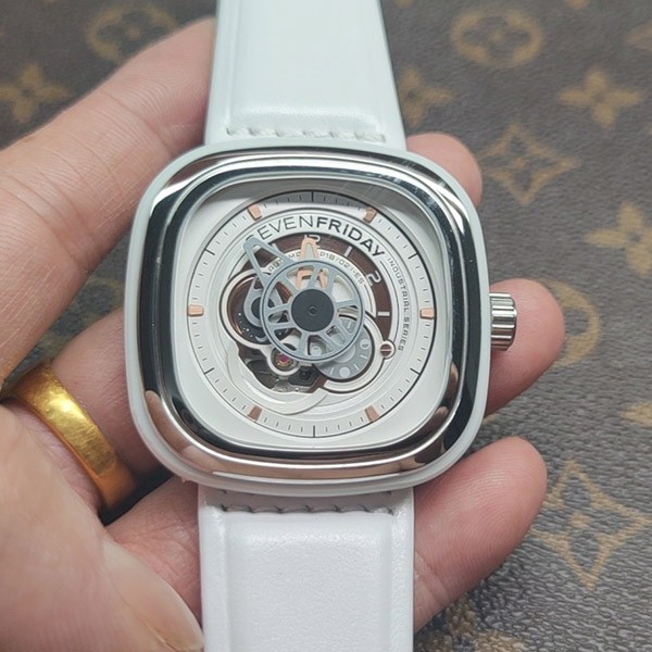 Seven Friday Essence Super Copy sen65572