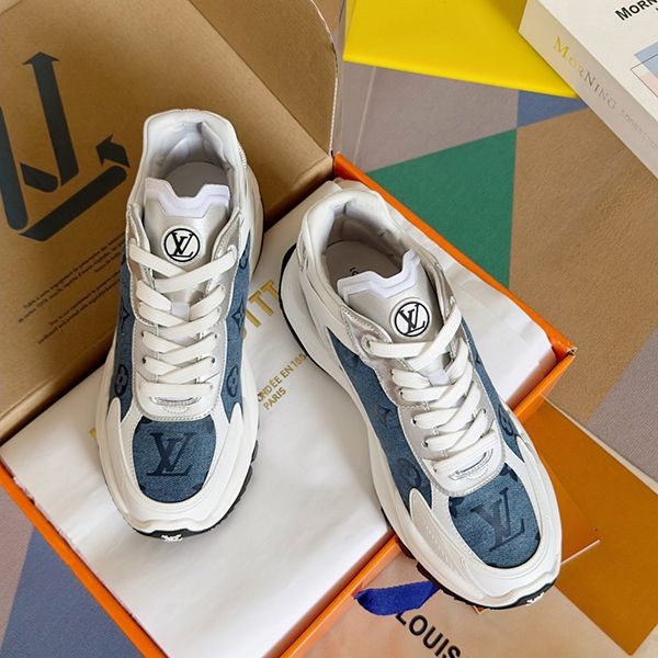 Stylish? Louis Vuitton LV Run 55 Line Sneakers Replica vub34656