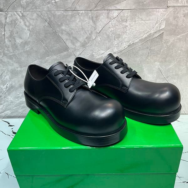 Very popular! Bottega Veneta brushed leather lace-up shoes replica 741324V00H01000