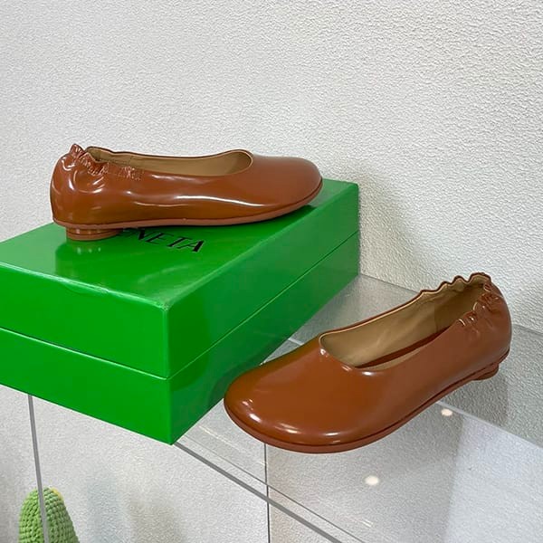 Immediate delivery Bottega Veneta Atomic Leather Ballerina Flat Shoes Replica boo30509