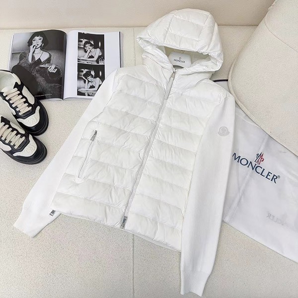 Comfortable Moncler knitted cuff down jacket with hood mob37778