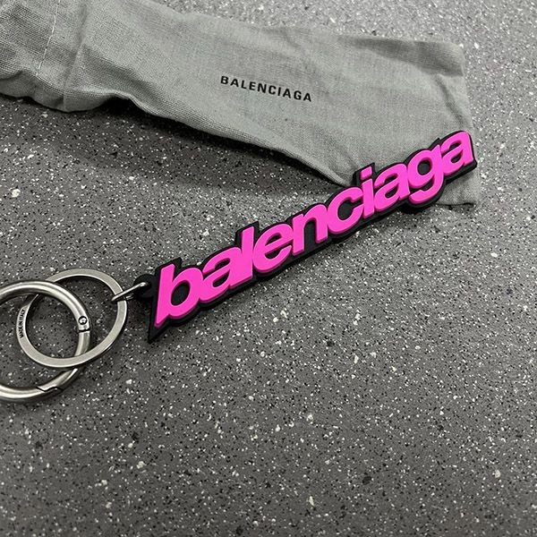 Attention ★ Balenciaga LOGO keychain fake bar27522