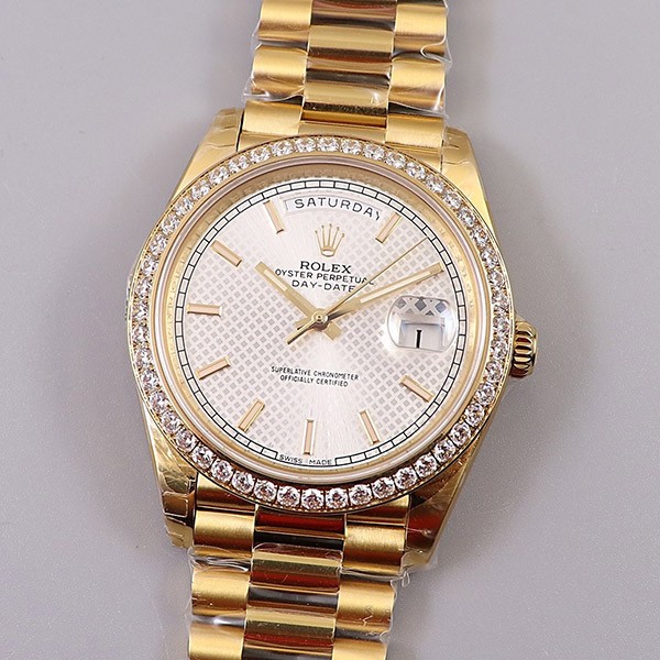 Eye-catching color Rolex watch replica day-date 40mm men's rop04885 Eye-catching color Rolex watch replica day-date 40mm men's rop04885